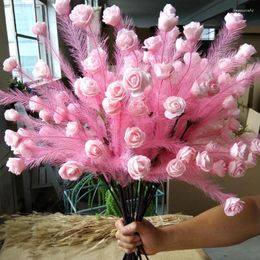 Decorative Flowers 10Pcs PE Foam Rose White Feather Artificial Bouquet European Style Wedding Road Lead Party Desktop Decoration Fake Roses