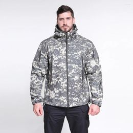 Hunting Jackets Fashion Sharkskin Softshell Outdoor Storm Jacket Windproof And Waterproof Warm Thickened Hooded Camouflage Coat Unisex