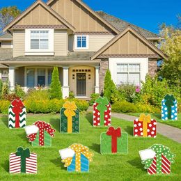 10pcs Christmas Yard Sign With 20pcs Stakes Gift Box Lawn Signs Waterproof Colourful Present Outdoor Sign For Xmas Pathway Walkway Lawn Patio Yard Garden Decoration