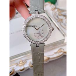 Women Fashion Watch Luxury Cleefly Causal Designer Van Quartz New Women's Belt Diamond Thin Waterproof Charms Butterfly Montre De Luxe H0DY