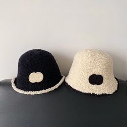 Classic Double Letter C Bucket Hat Designer Vintage Knitted Hat Brand Retro Wool Roll Cap Womens Casual Fuzzy Small Brimmed Fisherman Hats