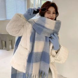 Sarongs Winter Super Long Scarves Comfortable Warm Velvet Large Plaid Pattern Scarf Woman Windproof 231025