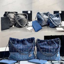 Bolsas de ombro French Ladies Mini Shopping Designer 22 sacos azuis preto jeans de diamante Pochette de prata Lager Lager Crossbody ombro ao ar livre 20cm 30cm 36cm