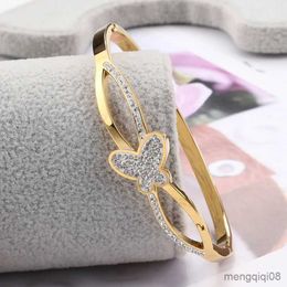 Bangle New Stainless Steel Stereoscopic Full Diamond Bracelet with Interlaced Pattern Buckle Women's Steel Bracelet R231025