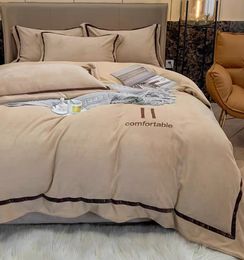 Bedding Besigner Top bedding sets 4 pcs Light milk four-piece set Coral veet thickening Bed sheetsContact us to view pictures of the product itself