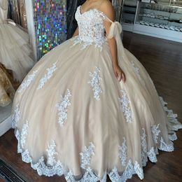 Champagne 2024 Quinceanera Dresses Sweetheart Ball Gown Princess Birthday Gown Applique Lace Tull Sweet 16 vestidos de 15