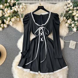 Casual Dresses VANOVICH Sweet Fashion Puff Sleeve A-line Dress Female Autumn French Style Lace Patchwork Waist Slim Black Knee-Length