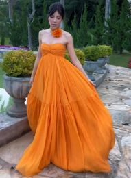 Elegant Long Orange Chiffon Sweetheart Evening Dresses With Hand Made Flower A-Line Sleeveless Pleats Floor Length Prom Dresses for Women