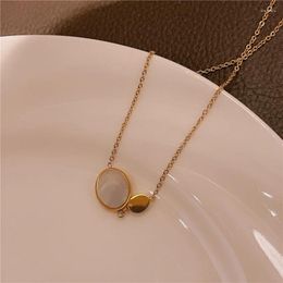 Pendant Necklaces Gorgeous Gold Colour With Geometric Shell Delicate Neck Chain For Women Exquisite Decorations Trendy Jewellery