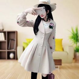 Women's Wool Blends Women Beige Embroidered Long-Sleeved Woolen Coat Women's Mid-Length Slim Clothing 231024