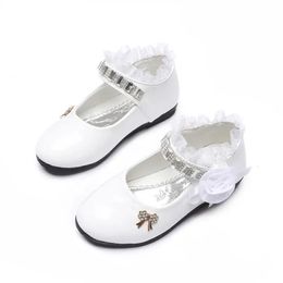 Sneakers Flower Girls Shoes Spring Autumn Princess Lace PU Leather Shoes Cute Bowknot Rhinestone For 3-11 Ages Toddler Shoes 231024