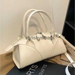 Shoulder Bags Hats Bucket Hats Luxury Women's Handbag 2023 New Personalized Crossover Shoulder Bag Quality Capacity PU Messenger Bagstylishyslbags