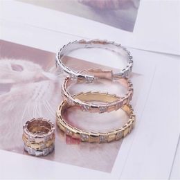 Fashion Brand Jewellery Sets Lady Brass Glossy Surface Spacing Diamond Snake Serpent 18K Gold Wedding Engagement Norrow Bracelets Ri269a