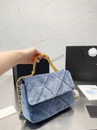 Borse firmate, borsette, borse a tracolla essenziali da donna, borsa a tracolla con lettera C in stile autunno e inverno, borsa da ufficio glitterata, borsa classica in peluche da donna di alta qualità