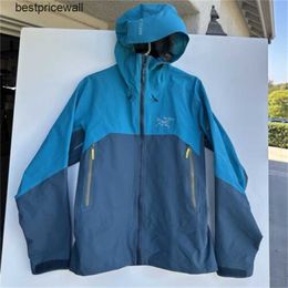 Men's Sportswear Arcterys Designer Jackets Hoodie Arc'terys RUSH Mens Jacket 2 tone Blue SIZE Small Very Nice Shape HBU7