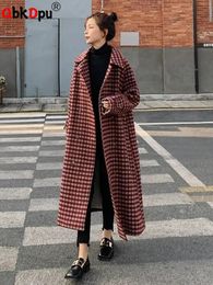 Women's Wool Blends Thick Mid Length Plaid Woolen Coat Korean Women Warm Double Breasted Loose Overcoat Winter Streetwear Belt Blend Parkas 231026