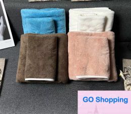 Quality Designer Bath Towel Set Coral Velvet Fashion Towels Face Towels Luxury Wash Absorbent Men Womens Unisex Towel