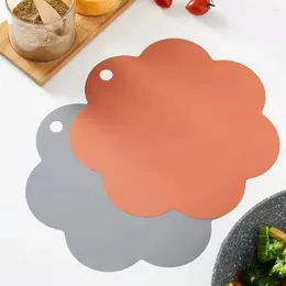 Table Mats Induction Cooker Mat Exquisite Pattern Wear Resistant Silicone Reusable Oilproof Anti-Slip Electric Hob Pad Kitchen To