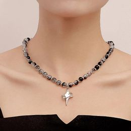 Pendant Necklaces Vintage Punk Cross Black Natural Stone Beaded Necklace for Women Fashion Goth Baroque Pearl Choker Chain Jewellery Gift