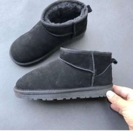 2024 New Boots Kids Australia Snow Boot Designer Children Shoes Winter Classic Ultra Mini Botton Baby Boys Girls Ankle Booties Kid Fur Suede478