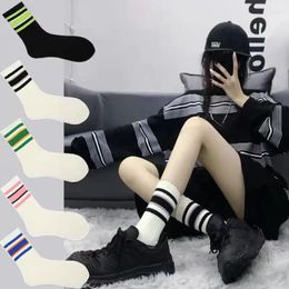 Women Socks Unisex Men Stripe Cotton Harajuku Sweet Style Kawaii Korean Calcetines Skate Couples Sock White Black Hip Hop Sox
