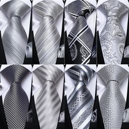 Bow Ties grå randig Paisley Silk -slipsar för män Bröllopstillbehör Män 8 cm nack slips ficka fyrkantig manschettknappar gåva för män dibangu 231025