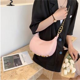 New trendy all-match Shoulder Bags chain leather fashion grils samll shoulder bag wrist bags