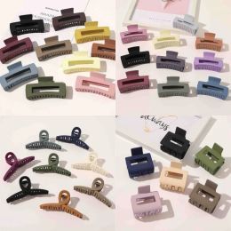 Dull Polish Hair Claw Jaw Clips Fashion Accessories Back Of The Head Hairs Clamps Holder Pin Shape Girls Summer Plastic Frosting ZZ