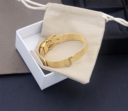 New high-quality designer jewelry earrings gold and silver bracelets necklaces women's free delivery 0817