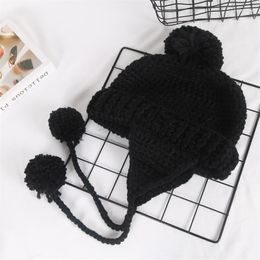 Berets Winter Bomber Knitted Hat Solid Colour Wool Ball Female Student Wild Cap With Pom Women's Caps Ear