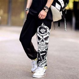 Streetwear Hip hop Joggers Pants Men Loose Pants The Skull Trousers Casual Sweatpants 201125265w