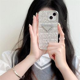 Fashion Silver Leather Phone Cases For iPhone 14 13 12 11 Pro Max Designer Solid Wrinkle Phonecase Trendy Triangle Letters iPhone Covers