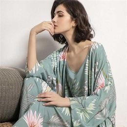 Cotton Viscose Ladies Three-piece Pajamas Set Women Spring and Autumn Comfortable Soft Home Suit Robes with Pants 211106216N