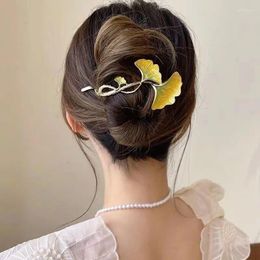 Hair Clips Autumn Fashion Yellow Ginkgo Leaves For Women Frog Buckle Hairpin Dish Up Accessories