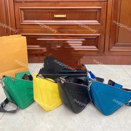 Dreieckige Luxus-Taschen für Damen, Umhängetasche, Designer-Schultertaschen, verstellbare Tasche mit langem Riemen