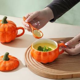 Mugs Halloween Creative Pumpkin Mug Ceramic Cup With Spoon Soup Lid Oatmeal breakfast For kids Tea Milk Coffee 231026