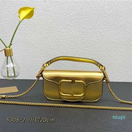 Designer Shoulder Bags for glocks With Chain Women Bag Cowhide crossbody handbags Metal Magnetic buckle Switch Clutch bag Gold Mini Totes 20 27CM