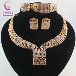 New Nobler Dubai Design Fashion Costume Crystal Necklace Find Dubai 18K Gold Plated Gorgeous Shining Jewelry Sets212z