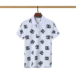 Mens Designer T Shirt V Logo Friends Letter Print Tees Big V Men Short Sleeve Hip Hop Style Black White Orange T-shirts Tees Size S-3XL W44