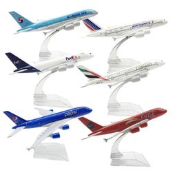 Aircraft Modle 16cm Airbus A380 Aeroplanes Model Aeroplane Aircraft Kits Gift Plane Model Metal Diecast Models Toys Collection 231026