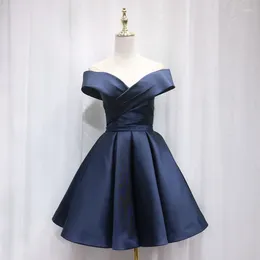 Party Dresses Bomaris Navy Blue Short Homecoming Soiree Robe Off-Shoulder Pleat Satin Junior Graduation Formal Princess Gowns