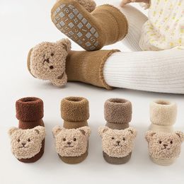 Crianças meias bonito urso bebê para meninos meninas inverno algodão macio engrossar anti deslizamento bebês acessórios nascidos criança meia 231026