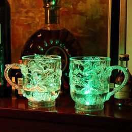 Mugs LED Flash Magic Color Changing Dragon Cup Water Activated LightUp Beer Coffee Milk Tea Wine Whisky Bar Mug Travel Gift Taza 1pc 231026
