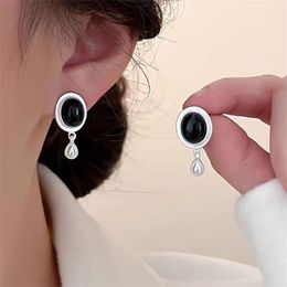 French Fashion Black Agate Droplets S925 Silver Needle Earrings for Women's New Vintage White Shell Matte Simple Luxury Jewellery