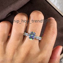 Personality Fashion Full Diamonds Engagement Female Moissanite Ring