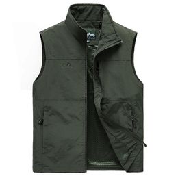 Men's Vests Spring Autumn Outdoors Military Black Sleeveless Jacket Fashion Fishing Vests For Men's Pocket Pography Casua Waistcoat 231026