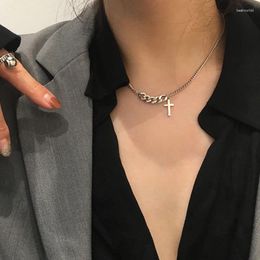 Pendant Necklaces 2023 Simple Cross Necklace For Women Metal Jewelry Silver Color Chain Choker Men Party Gift Accessories