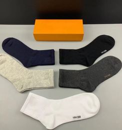 Mens Socks Women Cotton All-match Solid Colour GG Socks Slippers Hook Ankle Breathable black White Football basketball Sport stocking Luxury Sportsocks 5pcs/lot ERUE