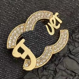 Pins Brooches Designer Brooch Pin Broche Fashion Have Cgletter Gold Plated Sier Crystal Pearl Women Brand Letter Brooches Pins Romantic Couple Gift R3XD