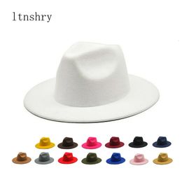 Wide Brim Hats Bucket Autumn Winter Womens Felt Hat Fedoras Big For Women British Style Vintage Church Lady Flat White jazz cap 231027